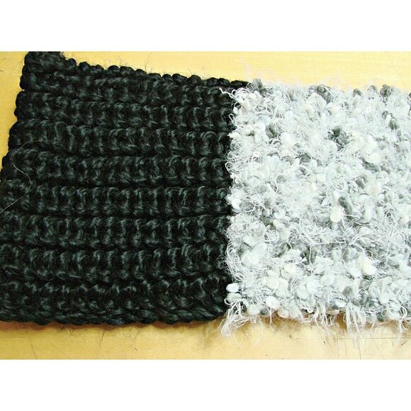 Snoozies Gray Colorblock Soft Crochet Pattern Infinity Large Long Length Scarf - Picture 7 of 10